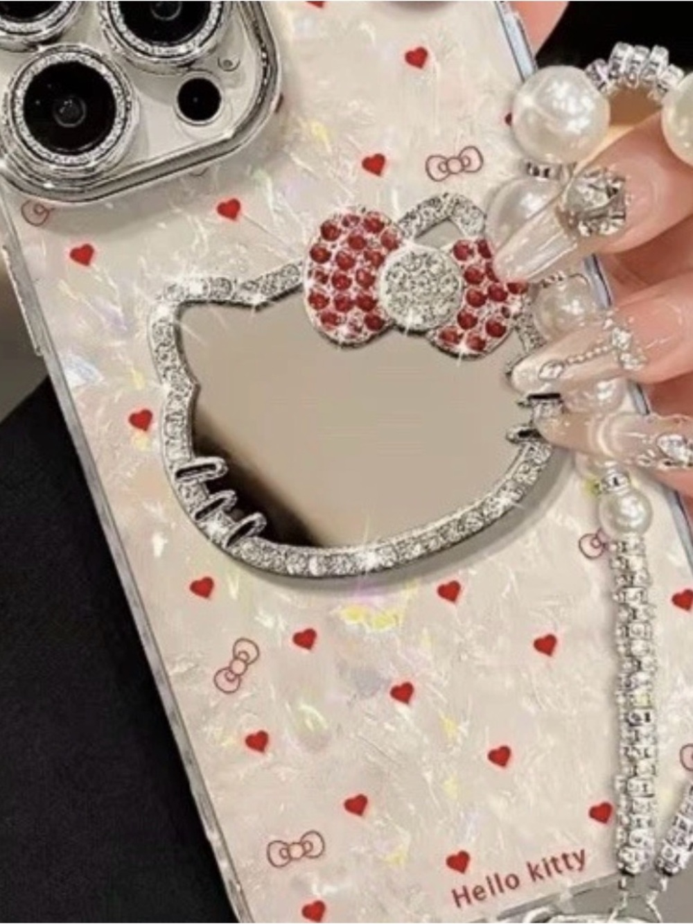 Sanrio iPhone 15 Pro/15 Pro Max Case
New Red/White Hello kitty